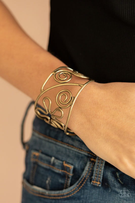 Groovy Sensations - Brass Bracelet - Paparazzi Accessories - Paparazzi Accessories 